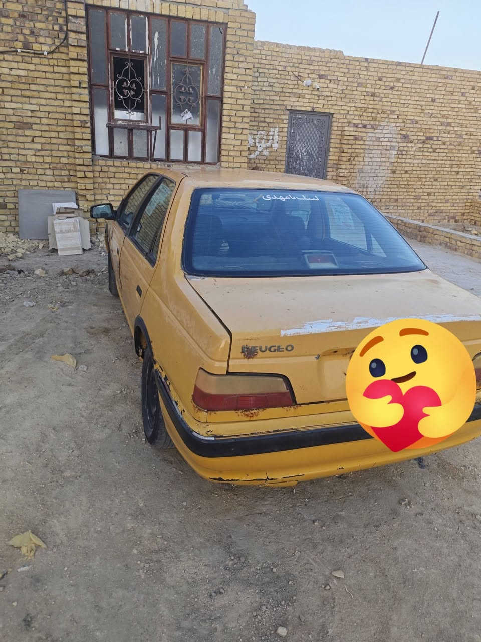 سلام عليكـم بيجو بارص للبيع او مراوس سياره نضيفه كدام عينك دواخل نضيفه كير ومحرك شرط تبريد ثلج حداديه تايرات ڱڵـه  شرط سياره جاهزه سعر12وبيه مجال رقم***********
