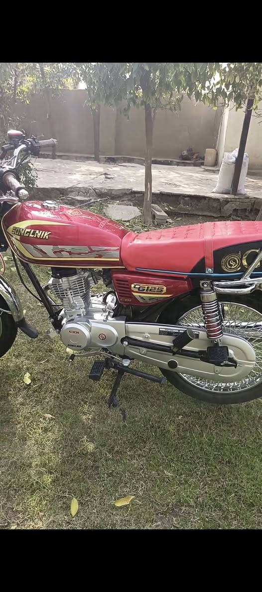 سلام عليكم اخوان دراجة تايگر
مويل 25 نضيفة ومال جناي وخير من اللة
اوراق كاملة دراجة احلى من الصورة
المكان بابل قرب سيطرة الاثار مقابيل كوين بارك
السعر 750 وبيهة مجال للشراي
ملاحظة؛؛ ابو ال 675لا تخابر، 
رقم ***********  والشراي بي خير ويدلل
