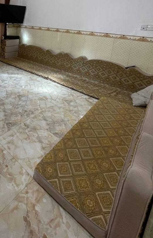 متاح تخم وجلسه
استخدام نضيف باقي التفاصيل خاص-***********
