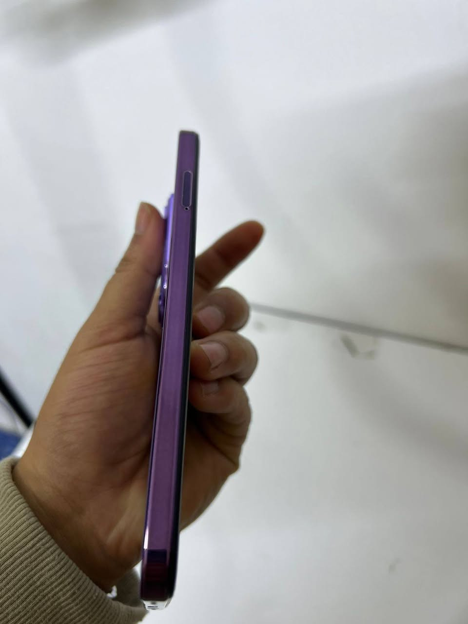 موبايل جديد كارتون c50 من كارتون اليدك بسعر مناسب جداً200الف
تواصل على رقم ***********
