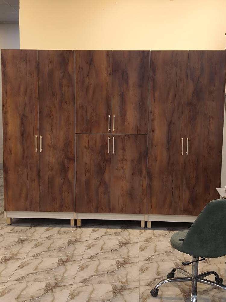 كنتور أو معرض فراش ٦ ابواب 
شغل درجه اولى 
القياس 
العرض ٢٧٠سم 
الارتفاع ٢٢٠سم 
العمق ٧٠سم 
السعر ٥٢٥ الف 
يمكن طلب اكثر أو أقل من ٦ ابواب 
خانقين توله فروش معرض زاهد للاثاث 
الشارع الرئيسي مقابل مسبح مرواري 
متوفر خدمه توصيل بغداد والمحافظات الاخرى 
*********** خناقين, ديالى
