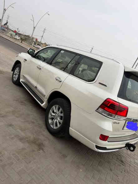 لاندكروزر 2014 محدث 2021 داخل وخارج السياره بريم فول موصفات بيه ضربه باب السايق مكينه كير حداده تبريد كله جديد نقصها بس تايرات مكان البصره تحويل ثاني يوم ترهم مراوس حسب القناعه السعر 325 أي ستفسار ***********
