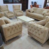 كنبة • ١٠ مقاعد • تواصل خاص