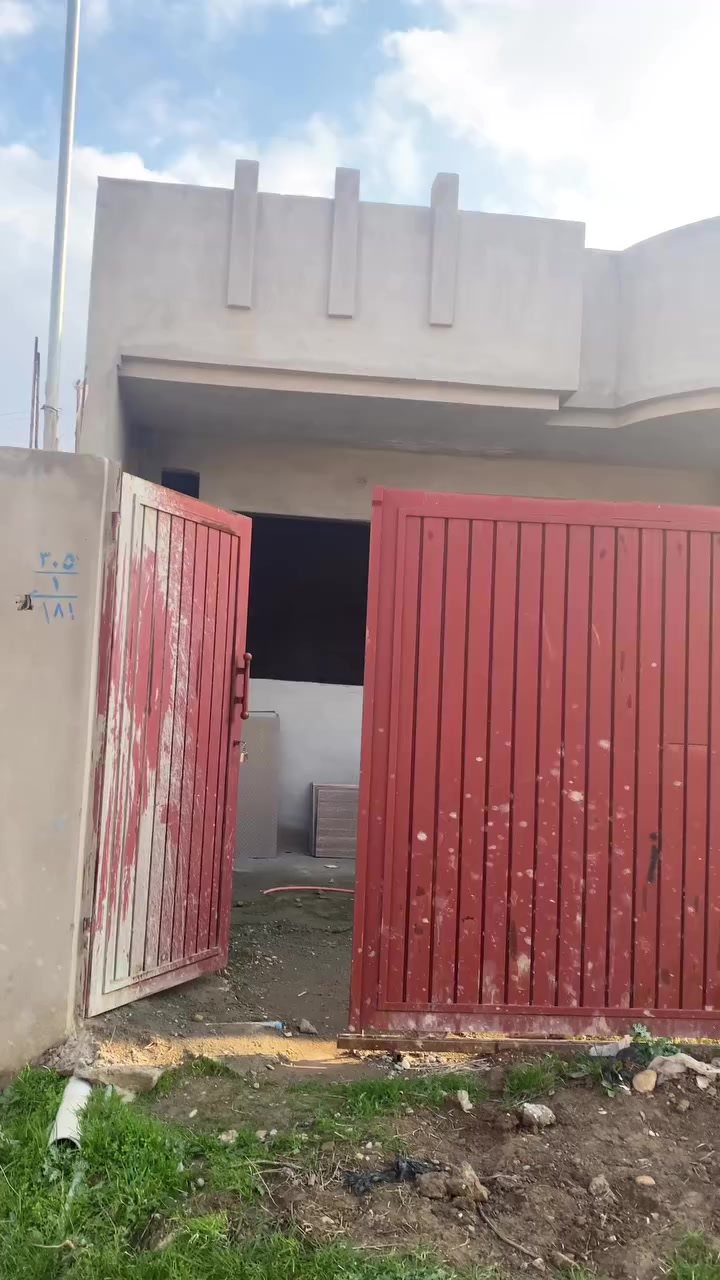 هيكل مثل ما مبين بالصورة السعر ٥٥ مليون المنطقة تقاطع بعويزة في فرع المواصلة
***********
