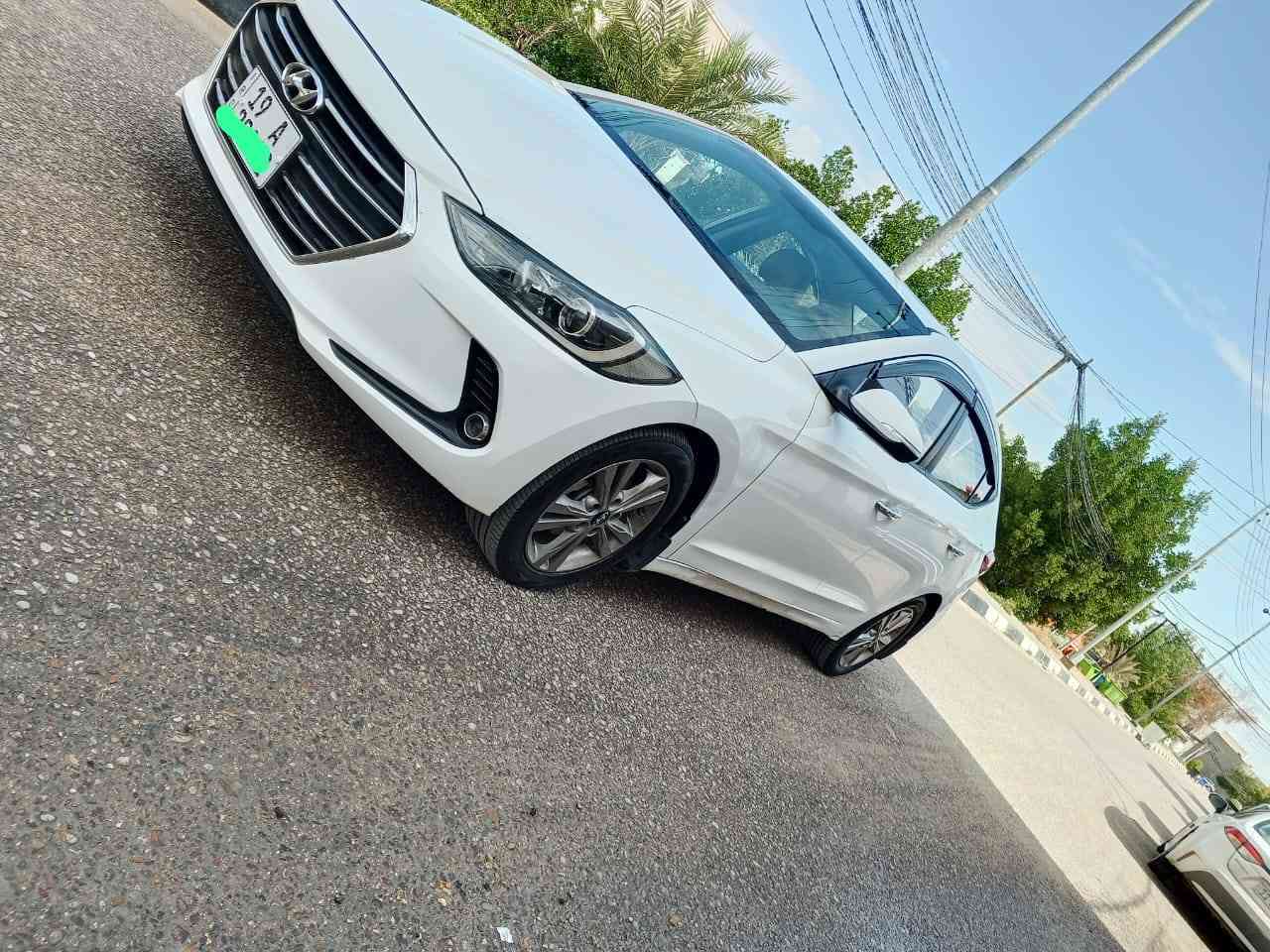 سلام عليكم سياره النترا للبيع فقط خليجي موديل 2017 كفاله عامه من الضربه والتبديل والصبغ بيها بارد بسيط كير مكينه كفاله لا تنقيص لا تبخير مواصفات فول شاشه تحكم ستيرن قطعتين تبريد مري شفط فتحه اشاير بالمري تخم تاير حداديه تبريد ثلج بسمي شخصيا تحويل مباشر السعر.  130بيها مجال العنوان كربلاء رقم// ***********// الهاتف
