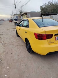 للبيع فورتي وارد امريكي محرك2000 موديل 2012) 07708583547