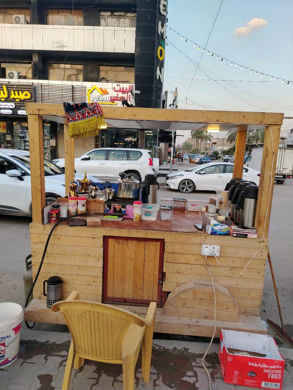 السلام عليكم ورحمة الله وبركاته عربانه للبيع هي وملحقاتها نضيفه الشراي يتصل *********** وبي خير ويدلل الرقم بي واتس ومستعجل على البيع
