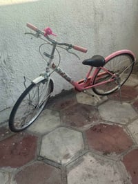 بايسكل بالة اصلي نظيف جدا مو صيني سعر ٧٥ الف عنوان شارع فلسطين موبايل ...