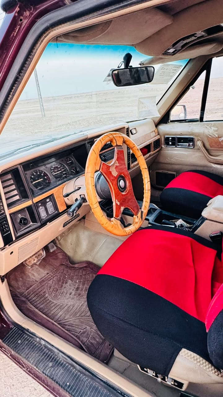 جيب شيروكي 1992 مكفوله كير ومحرك وبدي بلاديه رقم أربيل تحويل ثاني يوم مكان السياره ناصريه اتصال ع ***********
