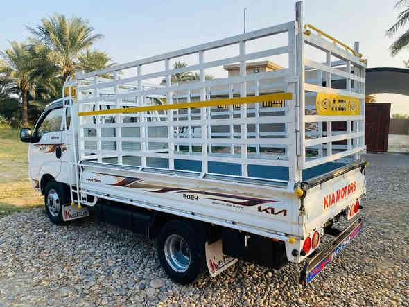 السلام عليكم ؛؛
للبيع كيا فحل مويل 2014 رقم واسط انكليزي بسمي شرط التحويل كير مكينة شاصي شرط كفالة صدر خير من الله تخم تاير كوري تانكي كاز 120 لتر تدفى تبريد ويه السويج محورة تاير 14 وستد 27 السيارة بيهه طخه بالكصة واللغود مصبوغات وشبر بارد بالربع وباقي السيارة جديدة السعر 120 وبيهه مجال مكان السيارة الصويرة قرب سيطرة اللج رقم الهاتف ***********
