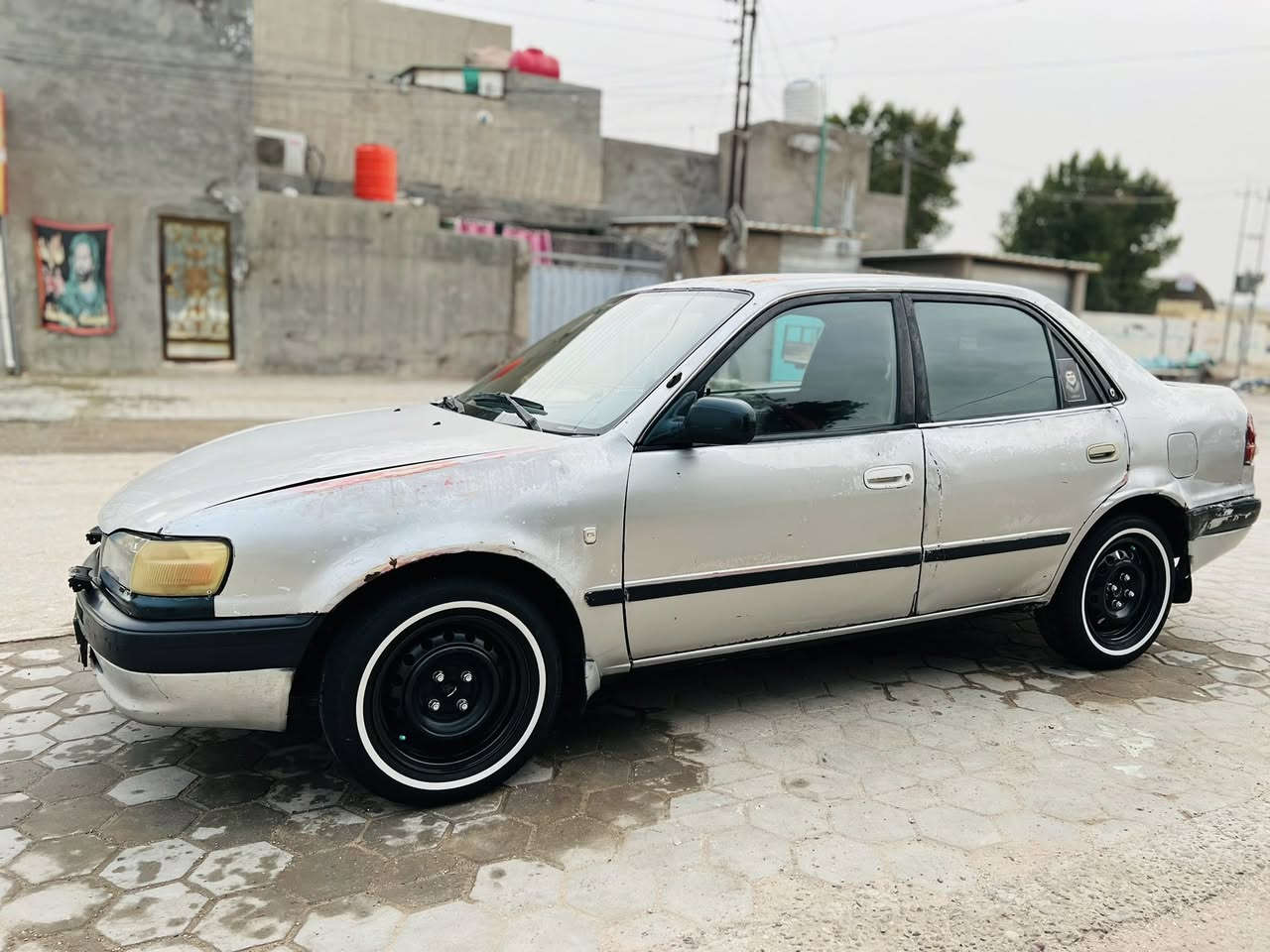 للبيع فقط كورله بزون موديل 96بسمي رقم دولي مداور ثاني يوم حداديه جاهزه جديد هستوني مسويه تخم تايير كربائيات كله شغاله غرفته حلو ونظيفه لايتات وسكنات جدد سيارت عايزه صبغ مال جناي مو بياع شر مكاني نجف 
سياره مكفوله كص ونقل جثه 
سعره 37وبيه مجال 
الاتصال /***********
ميعجبك السعر كلشي موجود بل سوك
