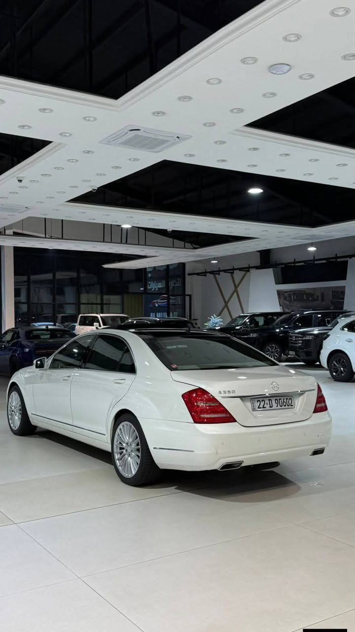 🚨👑 قمة الفخامة والأناقة 👑🚨
Mercedes-Benz S-Class
💎 مرسيدس S-Class – ملك الطرق 💎
الموديل: —
المحرك: V6 / V8 (حسب النسخة)
الكير: اوتوماتيك
اللون: أبيض لؤلؤي 🤍
الحالة: نظيف جداً
━━━━━━━━━━━━━━━
💎 المواصفات:
داخلية جلد فاخرة
سقف بانوراما 🌤️
شاشات أمامية وخلفية
نظام صوتي عالي الجودة 🔊
تبريد وتدفئة مقاعد
ذاكرة مقاعد
ستائر خلفية كهربائية
رادارات + حساسات
كاميرا خلفية
إضاءة LED
━━━━━━━━━━━━━━━
✨ راحة خرافية + عزل عالي
✨ سيارة VIP بكل معنى الكلمة
━━━━━━━━━━━━━━━
💰 السعر: على السوم
📩 للاستفسار خاص / واتساب
📍 جاهزة للفحص


**إذا كنت صاحب هذا الإعلان وتريد حذفه لأي سبب، رجاءا أرسل رسالة إلى الدعم الفني**