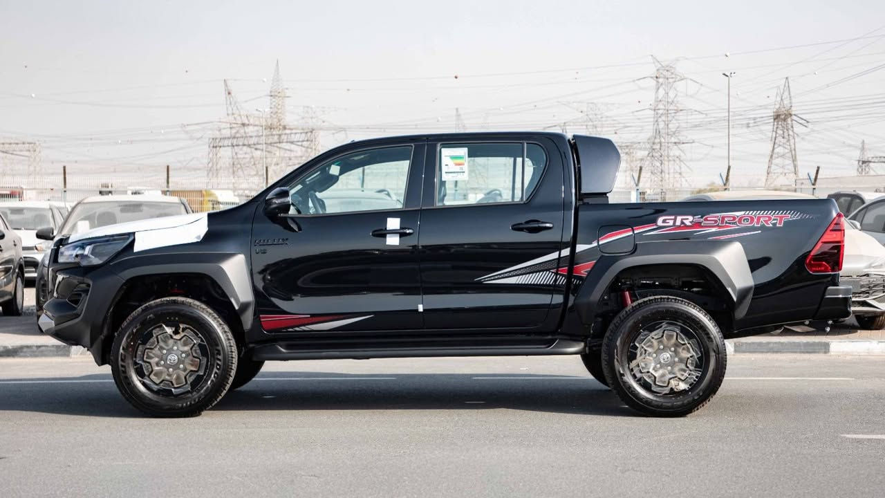 Toyota Hilux GR Sports 4.0L Petrol 2026
Call or WhatsApp: +971503350518


**إذا كنت صاحب هذا الإعلان وتريد حذفه لأي سبب، رجاءا أرسل رسالة إلى الدعم الفني**
