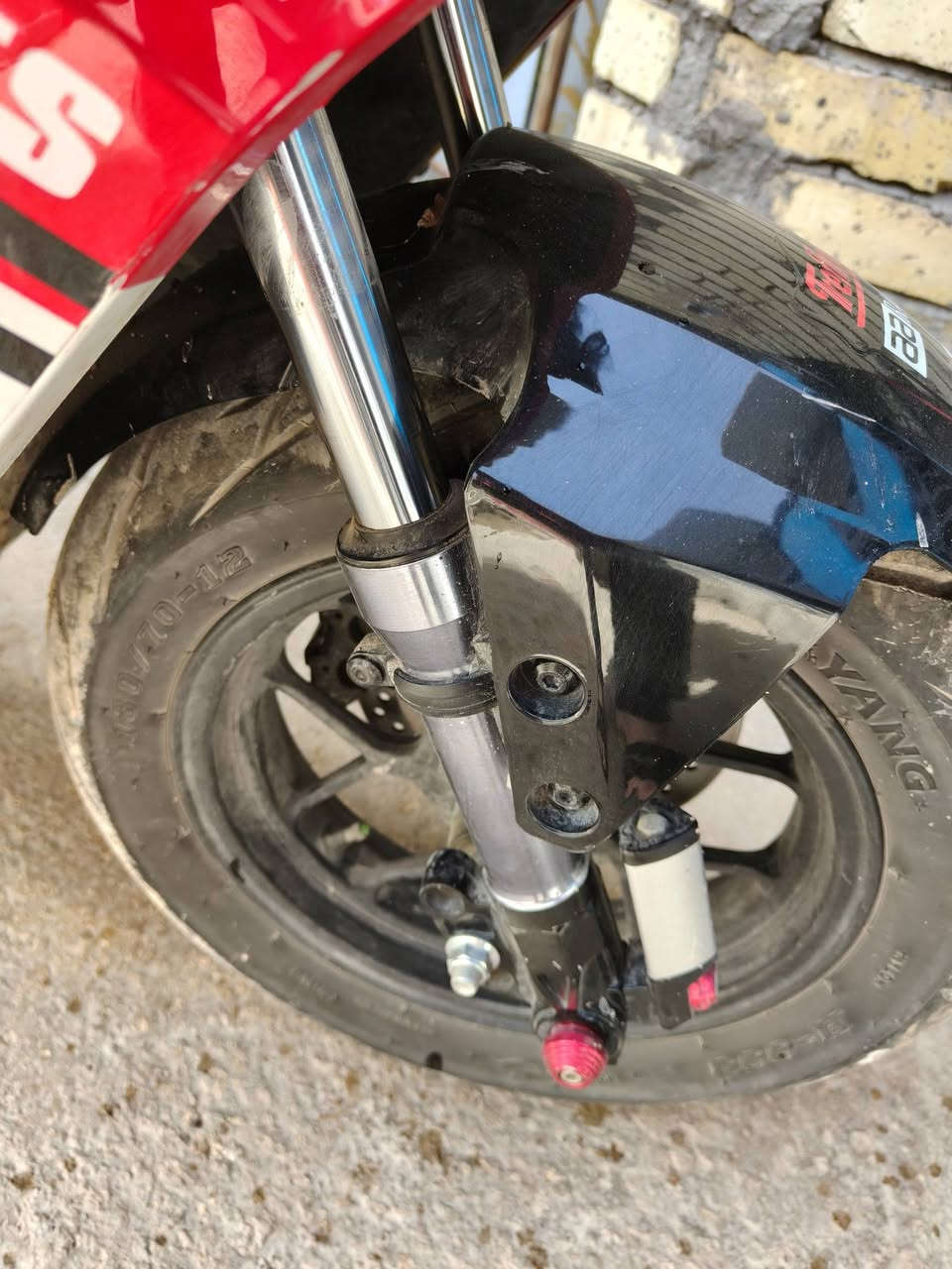 لسلام عليكم دراجة كاسحة شحن البيع مكاني أبو غريب وهاي الدراجة كدامك نضافتها فول مستخدمة شهرين ماشية 600 الدراجة بيها كارت شاشة وسويجين وبصمة السعر على خاص تعال وميكون خاطرك لة طيب


**إذا كنت صاحب هذا الإعلان وتريد حذفه لأي سبب، رجاءا أرسل رسالة إلى الدعم الفني**