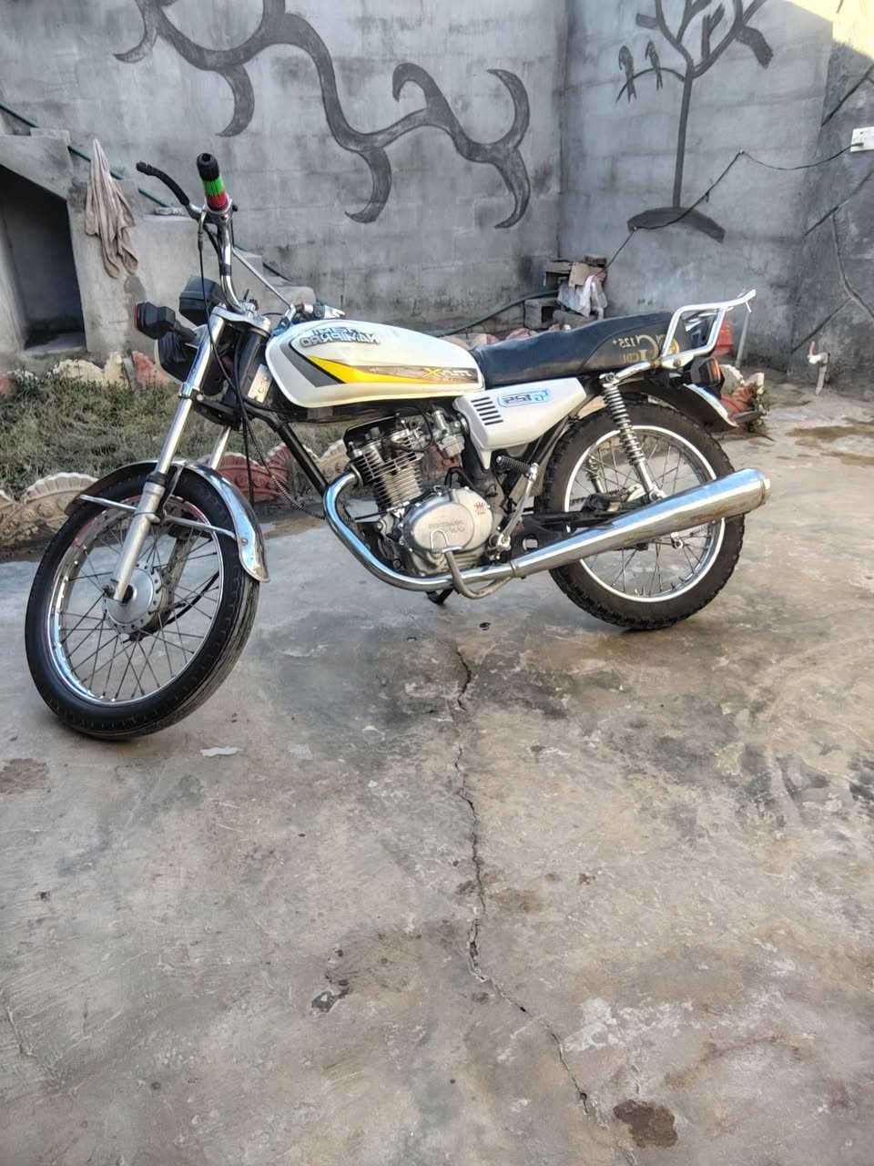 سلام عليكم دراجه اربعه كير نامبرو  موديل 2020 َحرك كبس كازكيت عالي منفيس موجود كهربائيات كلها شغاله سعر 360 بيها مجال مو شراي لاتعبني أقره المنشور وتعال خاص رقمي ***********
