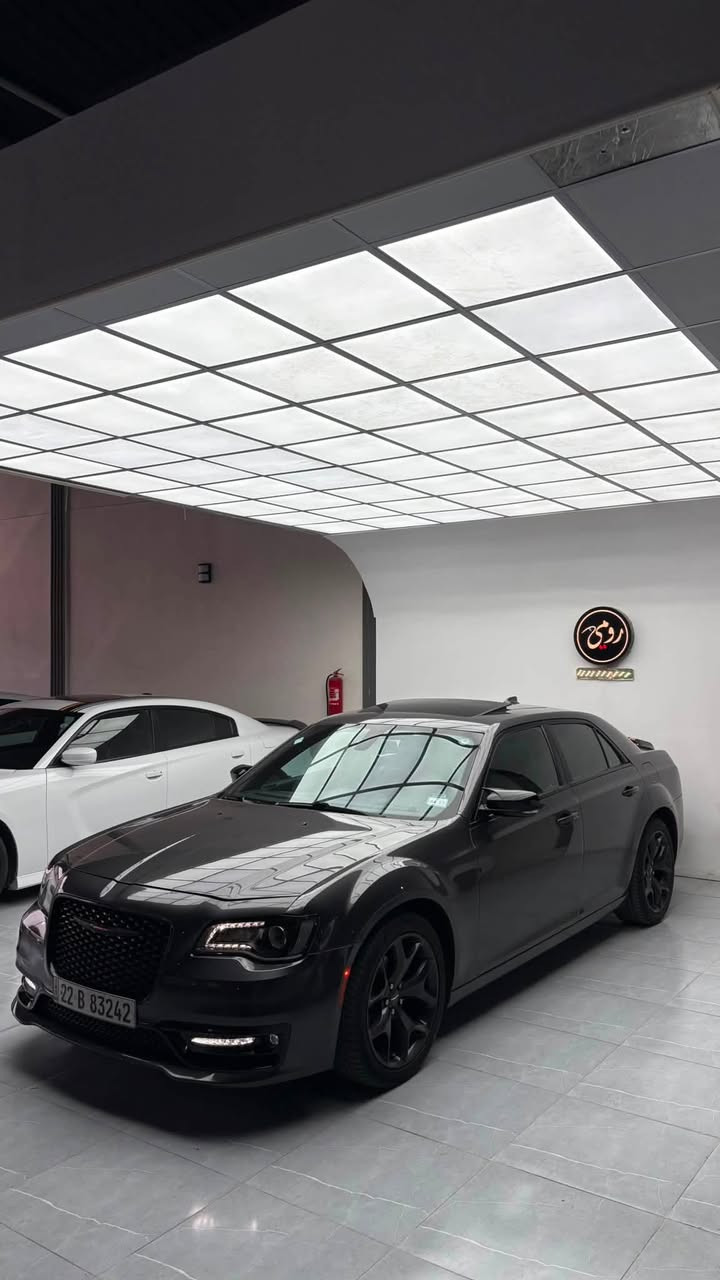 اوباما 2021 s
بانوراما كشنات جلد كهرب هيتر بل كشنات 
حادثها جاملغ خلفي فقط بدون دواخل بدون ايرباك السيارة جاهزه بدون اي نقص 
السعر 255$ وبيها مجال بسيطة 
مكان السيارة موصل 
***********
