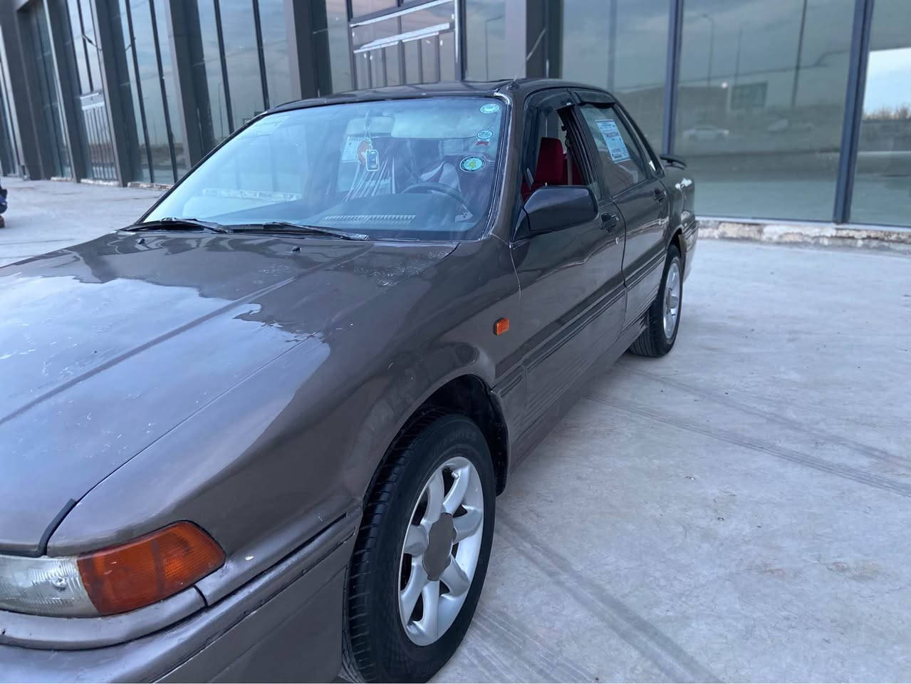 گلاندموديل ١٩٩١مه كينه ٦٣توماتيك 
سلايت تليشه مه سح ده حامي شه باح 
كير ئه وروبي مه كينه اوروبي تازه به ستراوه
جارتايه و ويلي نوي له سه ره 
ته قه ي تيدانيه سه ياره كي بي مه سره ف
٢٨٠هه زار غرامه ي له سه ره دواي محامه له بوت ده كيرمه وه ته حويل به شه رت وه ركه راوبراوه ي به شه رت تكايه اكه ر مشته ري ني بيزارم مه كه تيبيني له هه وليره *********** أربيل, العراق
