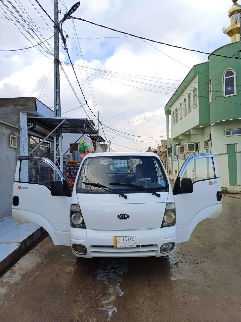 كيا للبيع رقم كركوك مشروع وطني سنويه مجددة الل29 موديل 2012
حصة گاز موجود بيها صبغ باب السكن وصفحات البودي بدون صبغ بدون دواخل مكان السيارة موصل رشيديه صاحب الشعري موجود شرط التحويل سياره صافي 
***********
