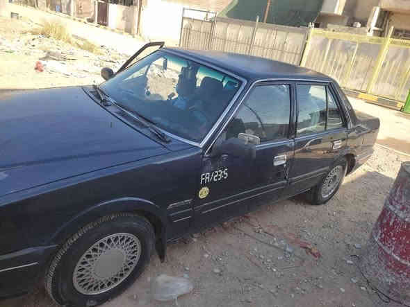 سلام عليكم للبيع كيه بونتشه رقم بغداد انكليزي يساره حلوه كامله كدام العين موديل 93 كير اوتوماتيك سعر ٢٧مكان يساره بغداد زعفرانيه رقم هاتف ***********
