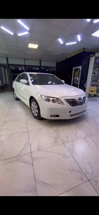 كامري GLX • ٢٠٠٩ • صبغ عام