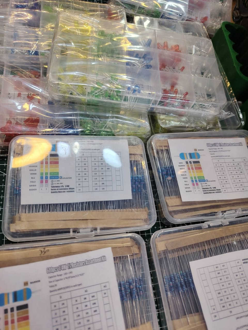 كت مقاومات كل كت يحتوي على 600 مقاومة 
كت لدات 3 أحجام 300 لد 

السعر للكت الواحد 5 آلاف دينار 

للطلب خاص


**إذا كنت صاحب هذا الإعلان وتريد حذفه لأي سبب، رجاءا أرسل رسالة إلى الدعم الفني**