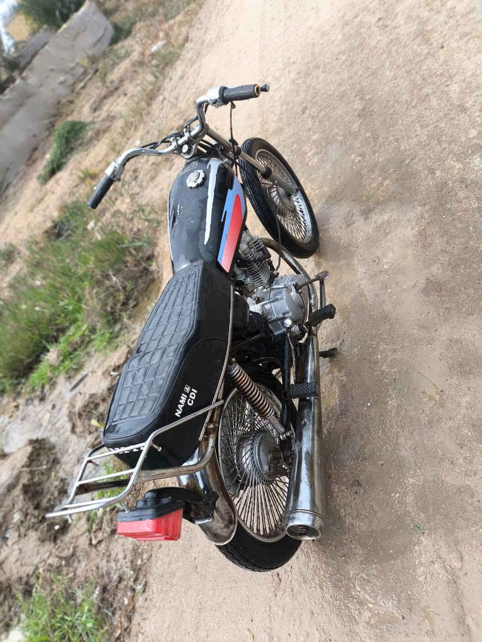 سلام عليكم شباب دراجه نامه وشاصي نامه موديل 2020دراجه شوف عينك اي نقص ما بيها طك هندر وطلع مفتوحن فقط ولفات سعر 450 وبيها مجال بصيط مكاني سوق الشيوخ كرمه حسن هذا رقمي ***********
