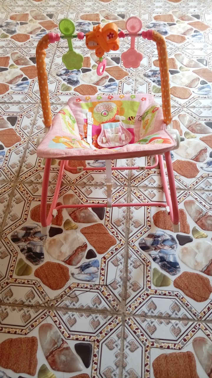 للبيع هزاز ستعمال قليل أخو جديد سعره ٢٥ بيه مجال ديوانيه مركز ***********
