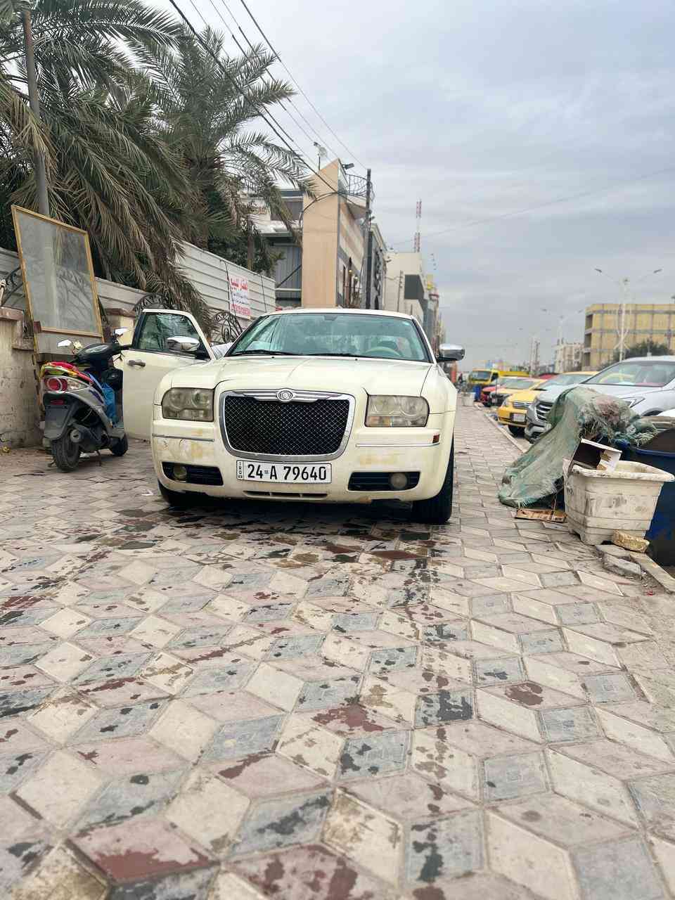 سلام عليكم
أوباما للبيع 
موديل 2009
لون بيجي 
ضرر كفاله من تبديل وصبغ ولمعجون
مكينه كير  اكسن حداديه حلوات 
6سلندر مكينه 2700
رقم دهوك باسمي تريد مداور او وكاله
سعر —-95— 
عنوان ناصريه مركز مدينه
رقم صاحب سياره 
***********
