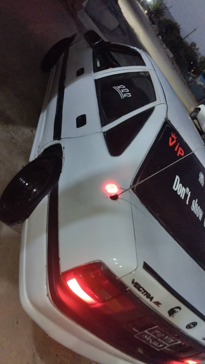 بەناوی خوای گەورە ئۆپڵ مەکینە 20مۆدیل 91گێڕو مەکینەی بەشەرت سەنەوی لەگەڵ بەشەرت نایفرۆشم سەنویکە نەموونیە کارەبای گشتی مەزبوونە تاقم پێشی تازە چوار تایەو ویلی تازەوجوان لێدراوی نیە 

شوین چەمچەماڵ 
سعری 12مەجایکی زۆر کەم 
***********
