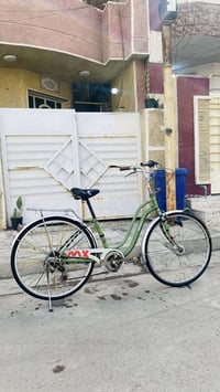 بايسكل بناتي عكرب وحساس للبيع 07718492624