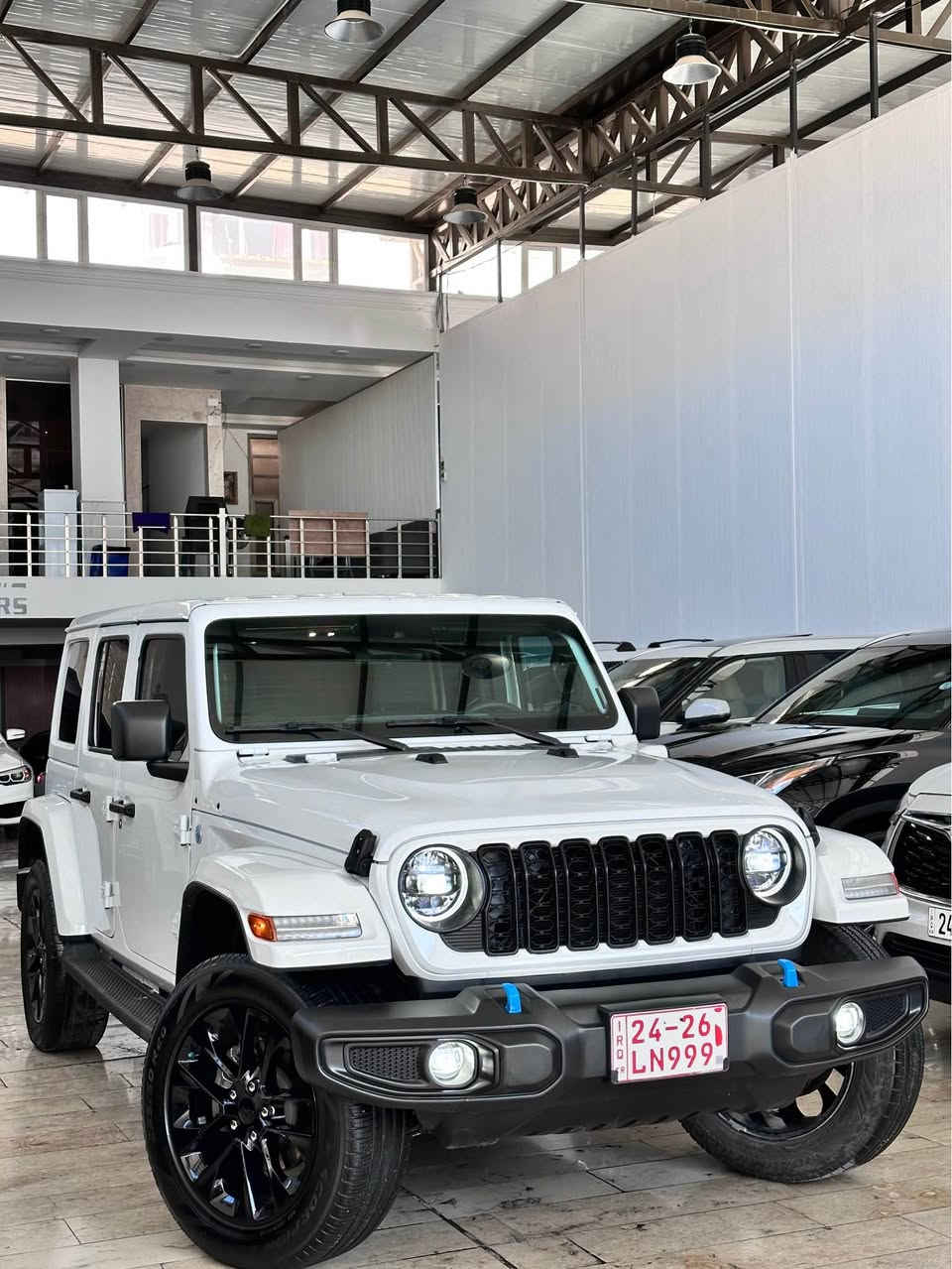 رقم السيارة : بدون رقم يترقم شمالي 
موقع السيارة : دهوك
نوع السيارة : جيب رانلكر 
موديل السيارة : 2024
المسافة المقطوعة: 22.000 ميل

مواصفات:صحارى SAHARA 

بصمة تشغيل 
بصمة ابواب 
تشغيل عن البعد 
شاشة كبيرة 
كراسي تدفئة 
ستيرن تدفئة 
هايبرد وبانزين وكهرباء
تراكشن مانع انزلاق
لايت زينون LED
دفع رباعي 4*4 

ملاحظات: مكفوله كفالة عامة كله بشرط بدون صبغ بدون اي شي 

السعر : 33.000$ 

للأستفسار :

***********
*********** دهوك, العراق
