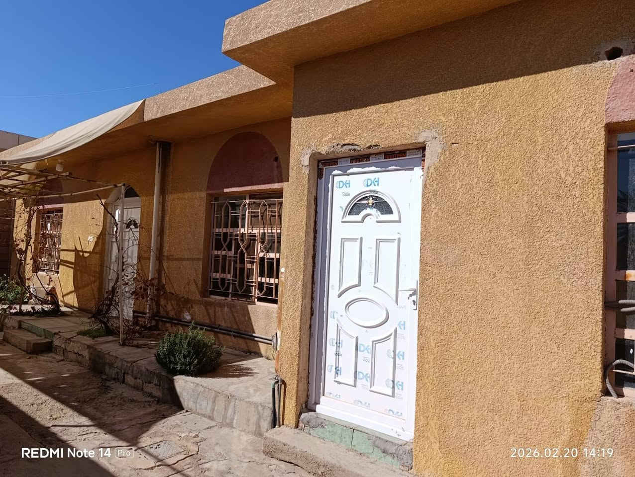 بيت للبيع  درجة (2 ج) مع مشتمل 

العنوان: راوه الجديده جنب بيت سفيان عگاب قرب سوق راوه الجديده واسواق النخيل

 يتكون من : 3 غرف نوم + هول + خطار + مطبخ + صحيات+ 2 منور 
والمشتمل 3غرف وحمام 2

السعر:120,000,000

للاستفسار الاتصال على ***********/***********
او مراجعة المكتب في راوه الجديده داخل السوق الاصفر
