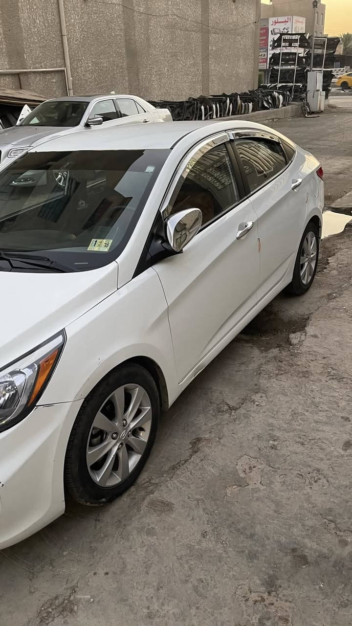 سلام عليكم شباب….عيوني هونداي اكسنت موديل 16 مريكي ((سياره بسمي تحويل ثاني يوم رقم بغداد الدولي))
حادثه فقط بنيد وجاملغ  بدون شواصي ولغد ويرباك بيها سالم كم طخطخه موضوح في الصور المنشور
السياره نضام ايكو-زنون-شاشه-6نمر-تحكم ستيرين جهتين-
محرك 1600
ممشي السيارة  41ميل حقيقي الصور الحادث في منشور  
سعر٩٥بيه مجال 
رقم الهاتف ***********
