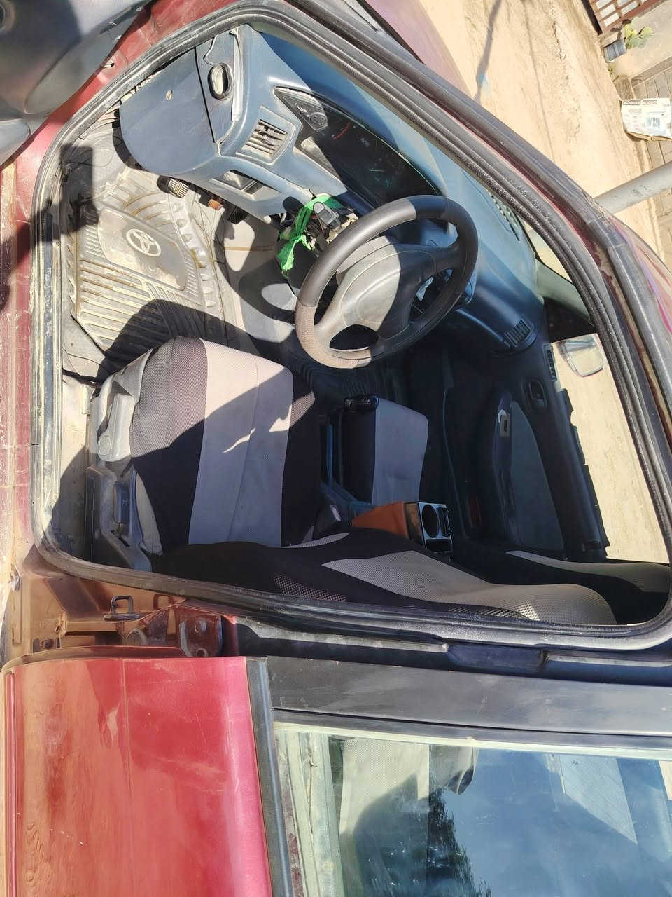 السلام عليكم.. كيا سيفا موديل 93 تخم تاير تبريد شغال رقم انبار سنويه مساقطه تحويل تريد بنفس اليوم عنوان بابل 25$ ابي غرق قرب سيطره ام الهوئ.. ***********
