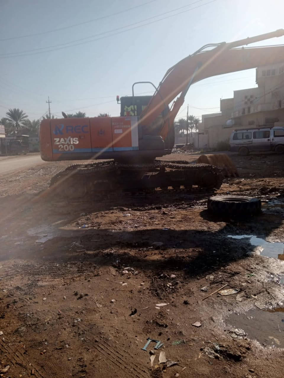 حفاره زت ثري 2008للبيع جاهزه للعمل 
للاستفسار الاتصال ***********
مكان بغداد معروضه 3بيها مجال
