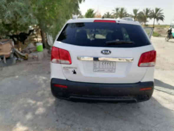 سلام عليكم كيه سورنتو موديل 2011مريكي حادث سياره محرك 2400 بابتين جهت سائق منضمه غاز بيه ***********. السعر  140 وبيه مجال
