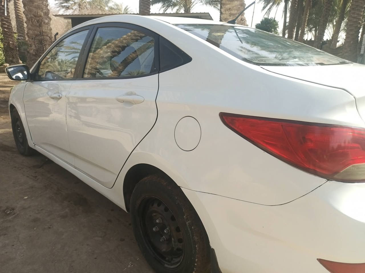 السلام عليكم 
اكسنت 2015خليجي محرك 1600
صدر امامي خلفي دبلات امامي خلفي جيدة
محرك كير خير من الله
شاشه
اشاير بالمري
رقم بغداد  انكليزي باسمي تحويل مباشر سنوية 2028 
بيها ضربة جاملغ خلفي فقط
وبيها قطع صبغ ابيعها حزام حتى لا اتعبك ولا اتعبني
السعر 85 وبيها مجال قليل 
اتصال *********** واتساب موجود 
اقرأ المنشور زين واذا ما عجبك السعر لا تكسر بحلال الناس الله يرزقك بالاحسن منها .
مكاني بابل الاسكندرية
