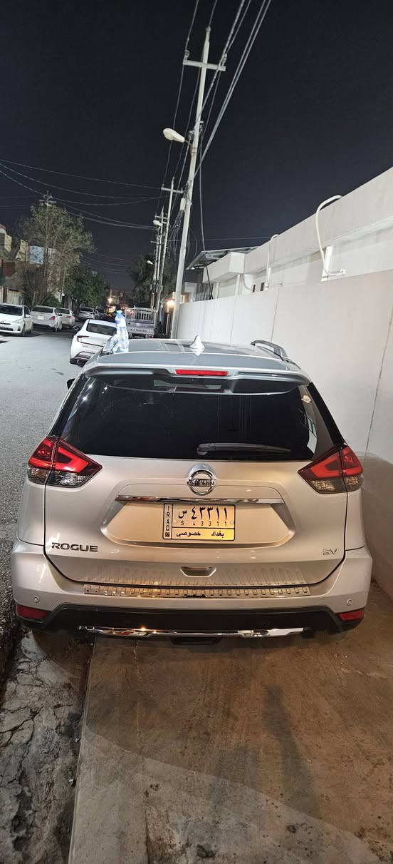 نيسان روج ٢٠٢٠ للبيع بغداد sv plus فول مواصفات عدا البانوراما مشروع وطني تحويل ثاني يوم ماشية ٨٨ الف كيلو 
المواصفات ٤ كاميرات ٤ رادارات توقف ذاتي جميع الجهات ،قيادة ذاتية وستيرن ايضا،اوتو هولد هند بريك دكمة كشنات جلد وكشن سايق كهرباء وتخزين،ستيرن تدفئة وكشنات تدفئة،كاملة مكملة ٣ قطع صبغ مناك ،تايرات جديدة ، زيت محرك وكير جديد وبعد هواي بيها مواصفات 
السعر ١٦٨$ وبيها مجال للشراي هاتف ***********
