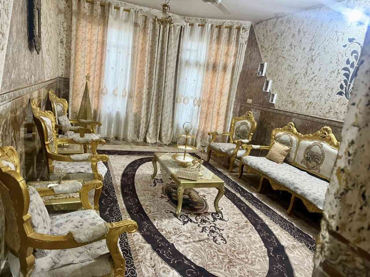 دار للبيع ط2 

مساحة 240م ( 8*30)القادسية ،قطعة 500،عرض الشارع 15.    للاستفسار:- مكتب نصير للعقارات 
العنوان :- تكريت ،القادسية ، وسط شارع قطعة 500

للاتصال:-  ***********
نرفق لكم صور من الدار 

ملاحظة / فقط واجهة الدار لم تكتمل .
