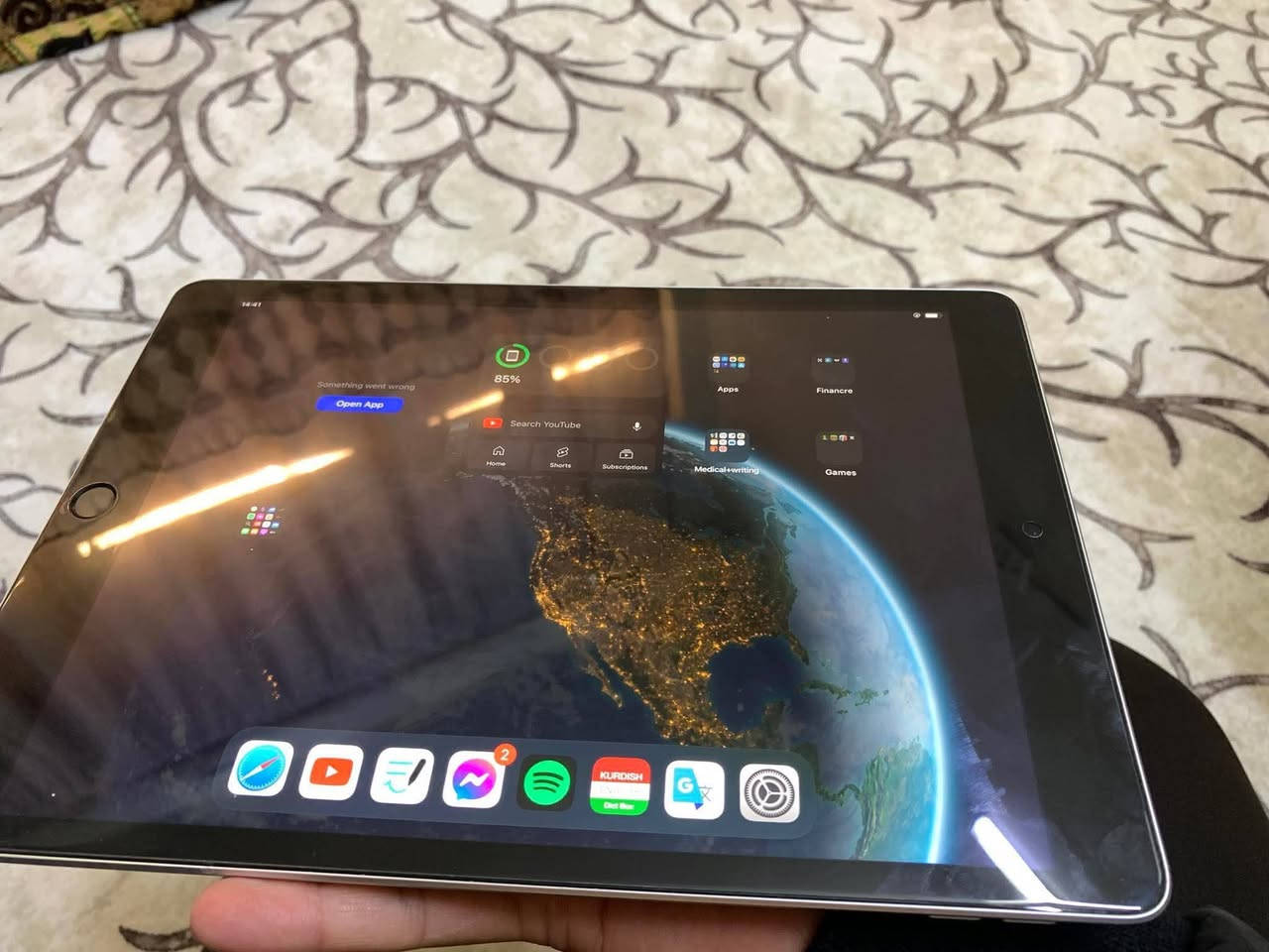 آيباد 9 64GB مستخدم للمطالعة فقط جديد و يجي وياه كارتونتة و  اصلي جديد و شاحنته الاصلية.
الآيباد جديد حرفياً استخدام قليل" انطي سعرك بل تعليقات وانا اجاوبك


**إذا كنت صاحب هذا الإعلان وتريد حذفه لأي سبب، رجاءا أرسل رسالة إلى الدعم الفني**