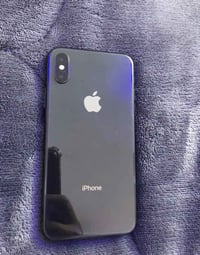 آيفون X • ذاكرة ٢٥٦ • بطارية ١٠٠