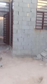 هيكل للبيع مساحه 70م يتكون من غرفه وصاله واستقبال ومطبخ وصحيات ومكشوفه...