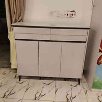 جزامات • ميز شاشه • معرض طريق رفاعي نصر