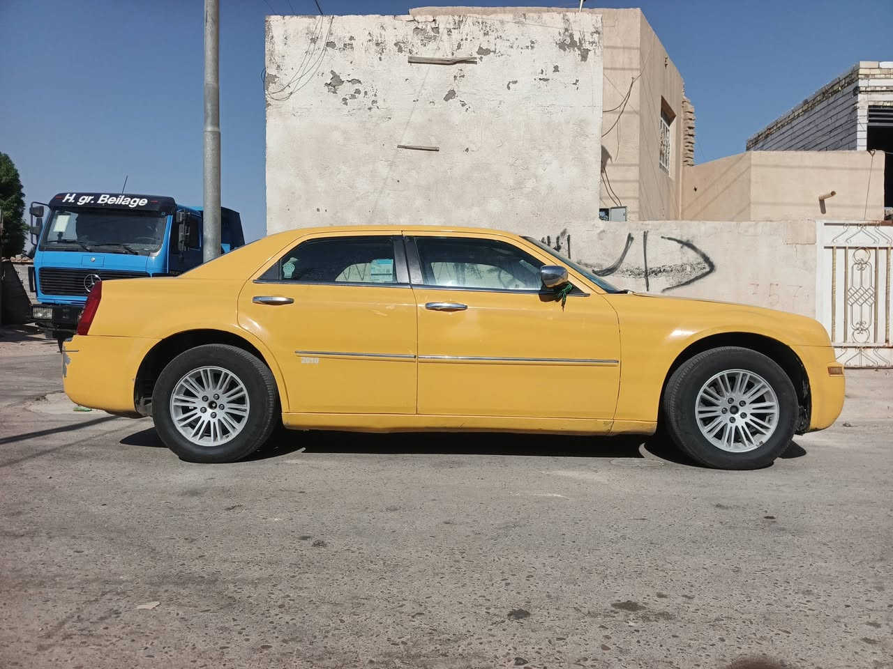 السلام عليكم اوباما موديل 10 سياره خليجي النظافه مثل ما موضح نظيفه ما نقصها كل شيء سياره جاهزه خطها موجود سياره سعرها 100 وبيها مجال اي استفسار من هذا الرقم  
***********
