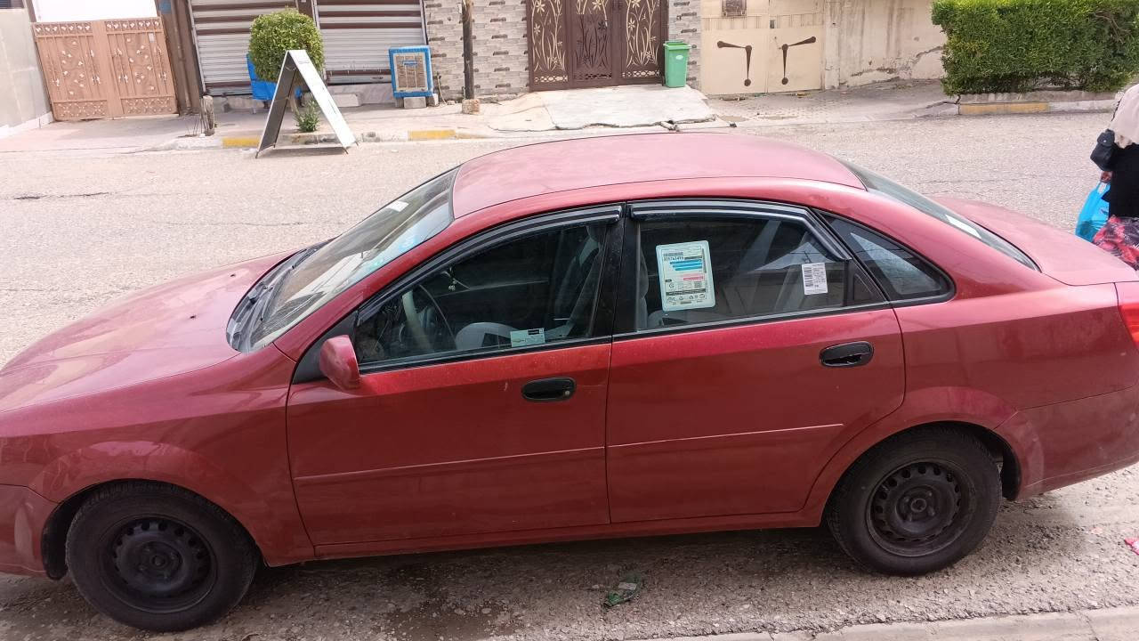 اوبترا موديل ٢٠٠٤  كير عادي للمراوس حسب القناعه مكان السياره كركوك 
للاتصال *********** كركوك, العراق
