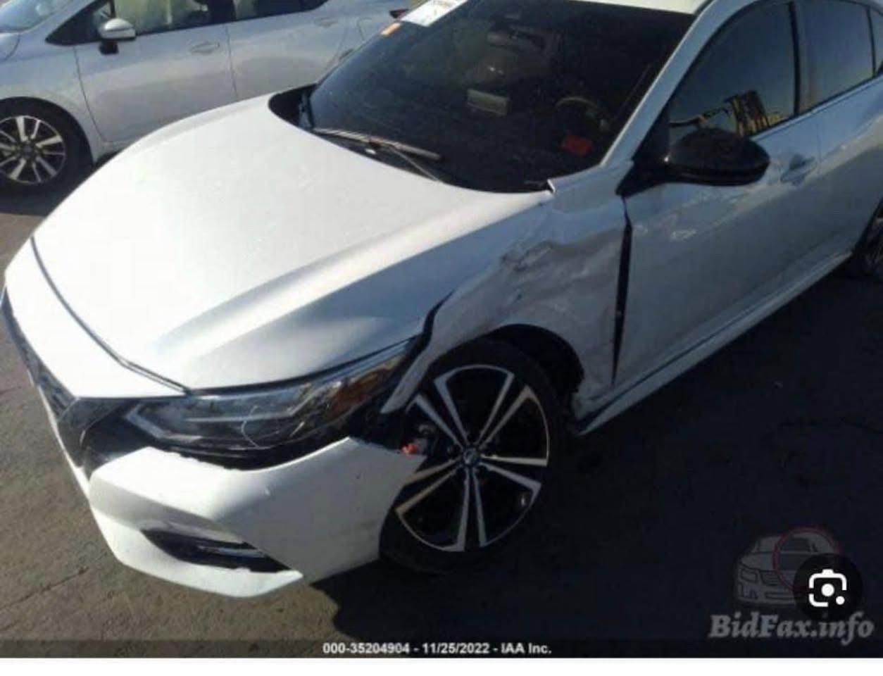 نيسان سينترا موديل 2022
فئة SR
لون ابيض صدفي 
وارد امريكي صور الحادث مرفقة بالمنشور
المواصفات:
•     المحرك: 2.0 لتر – 4 سلندر  ￼￼
• الدفع: أمامي (FWD)  ￼
• سعة خزان الوقود: ~50–52 لتر  ￼
• استهلاك الوقود (تقريبي): 7.3 لتر/100 كم  ￼
•    رادار امامي وخلفي
•    مثبت سرعة تفاعلي
•   ابل كاربلي
•    اندويد اوتو
•    ويل 18
•    انارات LED بلادي
•    كامرة خلفية
•    حساسات خلفية
عداد السيارة : 55،000 ميل
السعر 158 ورقة
رقم التلفون : ***********
