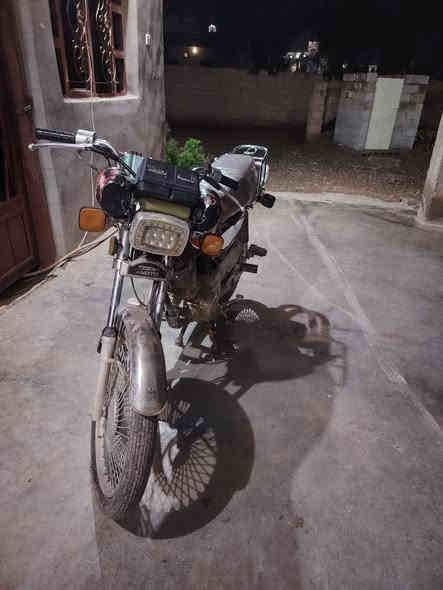 تايكر اربعه كير
موديل 22
محرك مامفتوح
كهربائيات شغاله 
سويج بلاتدي 
دشبول الكتروني 
منفيس 
نشاط فول لاصرف ولا بخار 
موطور جاهز بس تشغل وتمشي مايعوزو برغي 
السعر 475وبي مجال للشراي 
#مكان_ناحية_الزاب 
رقم ***********
