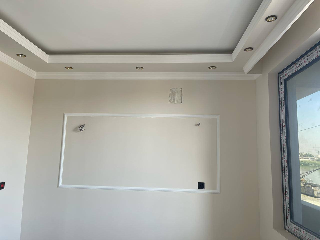 السلام عليكم حداده عامه ونجاره عمل جبسن بورد تطبيك جدران وتأسيس مجاري عمل كيس بان سندويج عمل ديكوارات مغربيه حداده او نجاره اي اسفسار 
هاتف ***********
