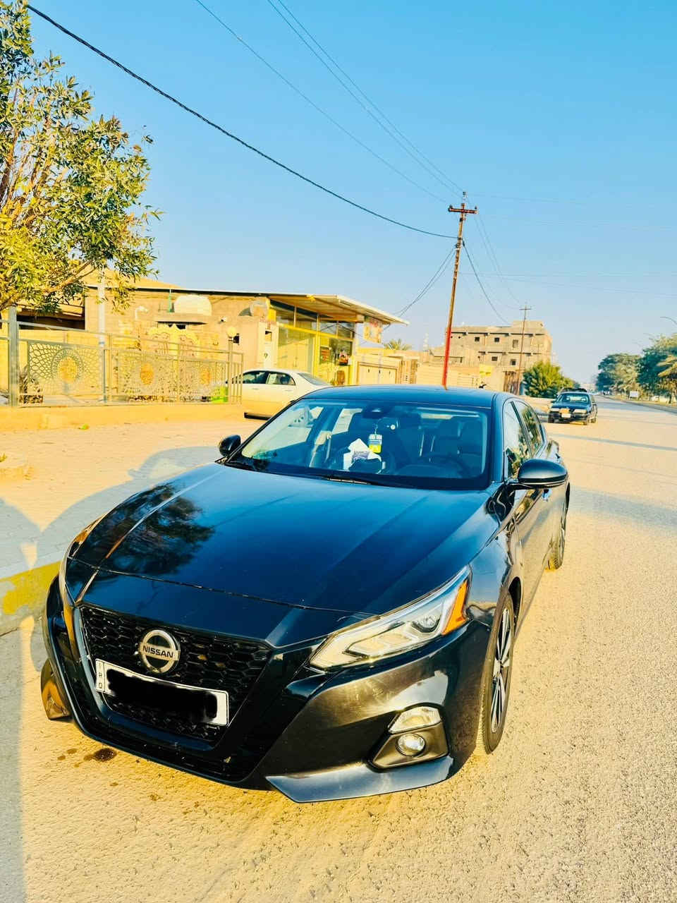 السلام عليكم ورحمه الله وبركاته 
نيسان التيما 2020 
SL فووول مواصفات
ماشيه 144
رقم بغداد  الجديد
حادثه بنيد وچامرلاغ
تخم تاير جديد
صدر جديد
گير محرك مكفوول
مكان بلد سيد محمد
سعر 132 وبيه مجال بسيط
***********
