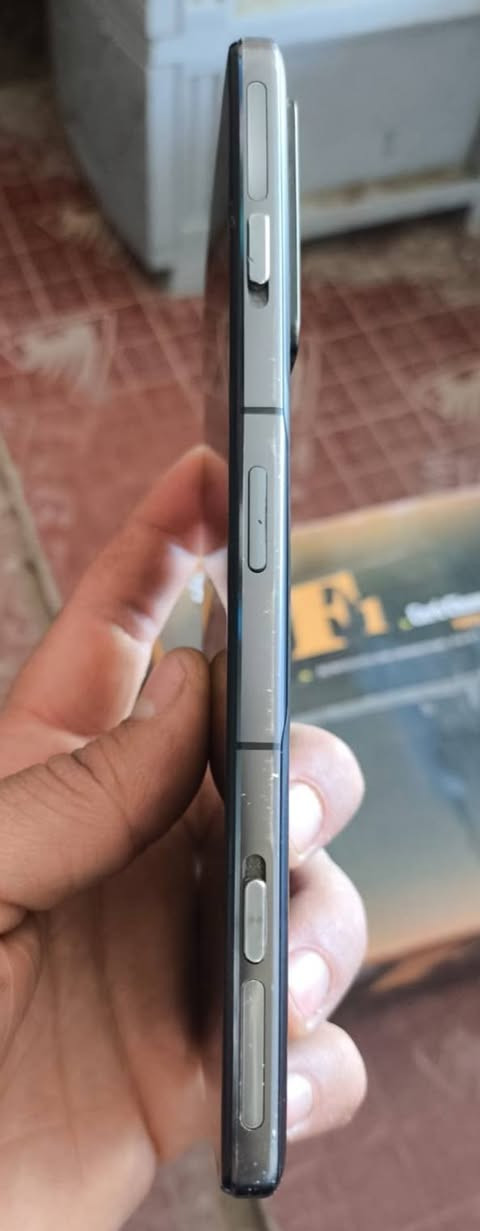 سلام عليكم شباب للبيع
المكان ناصريه مركز 
السعر 300

 POCO F4 GT


**إذا كنت صاحب هذا الإعلان وتريد حذفه لأي سبب، رجاءا أرسل رسالة إلى الدعم الفني**